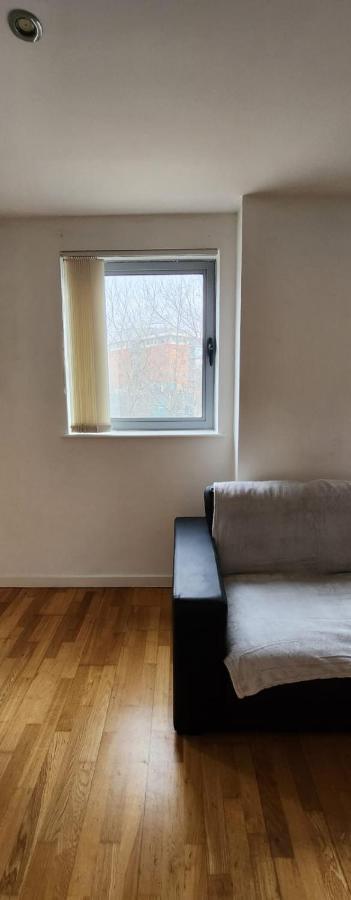 Shared Apartment - Walking From Leeds City Center Εξωτερικό φωτογραφία