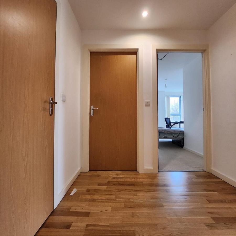 Shared Apartment - Walking From Leeds City Center Εξωτερικό φωτογραφία