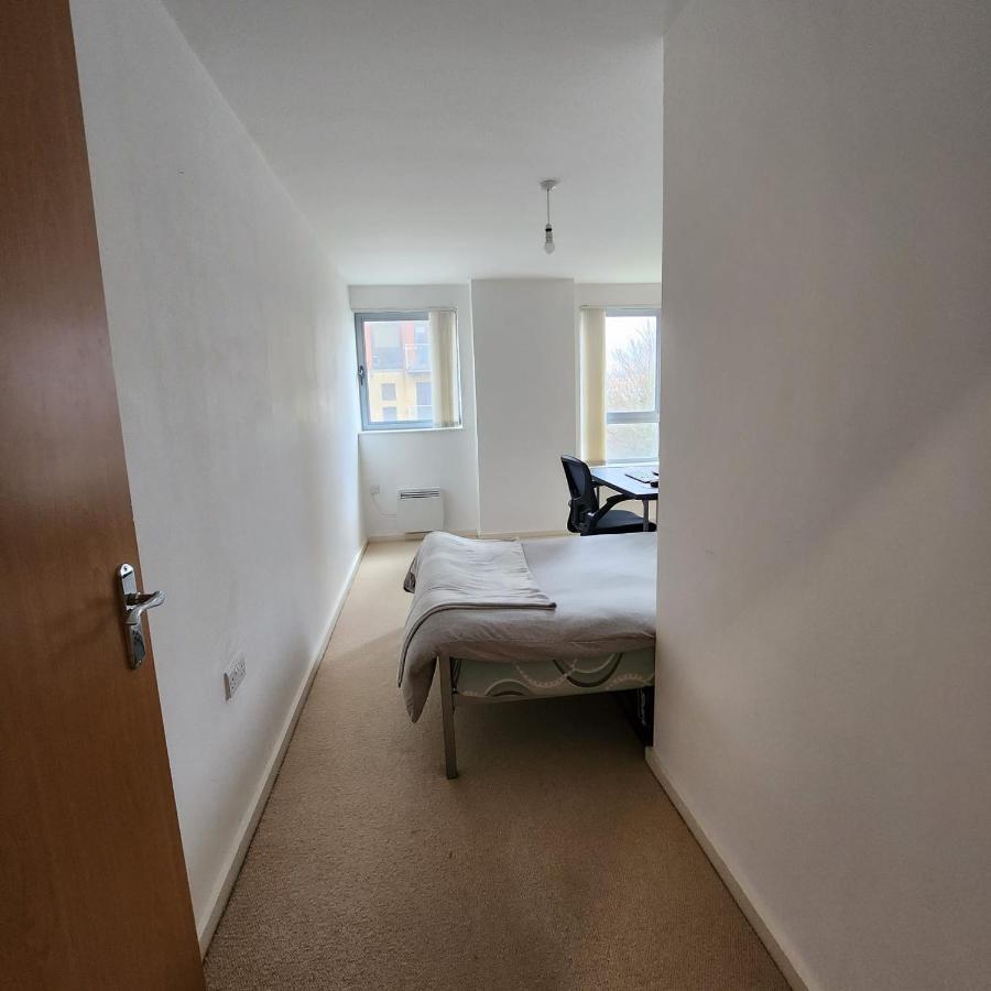 Shared Apartment - Walking From Leeds City Center Εξωτερικό φωτογραφία